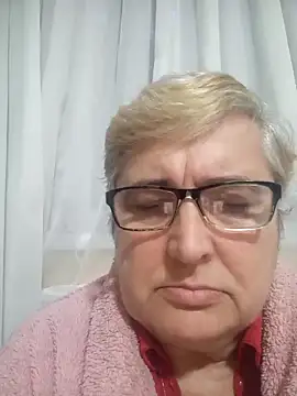 Snapshot of Sonya5156 chatting on January 7, 3:44 pm Sonya5156 online show from January 7, 3:44 pm