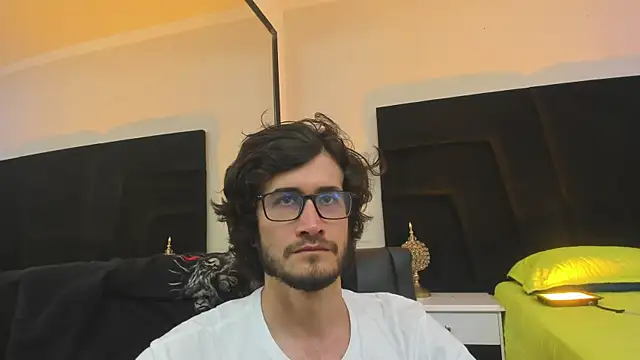 Loggan donnelly online show from January 4, 9:20 pm