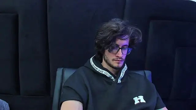 Loggan donnelly online show from January 11, 10:40 pm