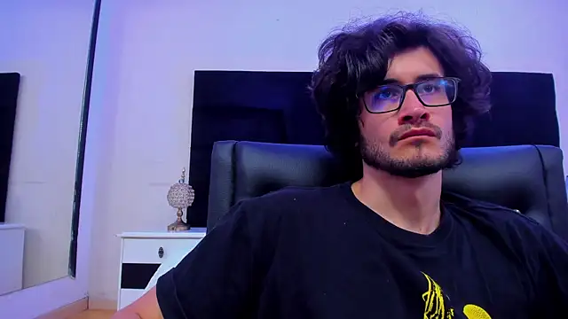 Loggan donnelly online show from January 23, 11:15 pm