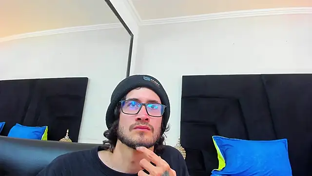 Loggan donnelly online show from March 12, 8:31 pm