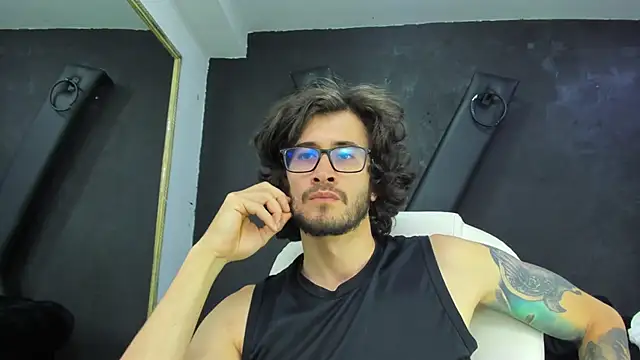 Loggan donnelly online show from March 16, 10:53 pm