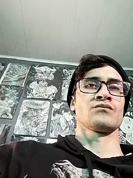 Snapshot of Loggan_donnelly chatting on December 19, 11:34 pm Loggan donnelly online show from December 19, 11:34 pm