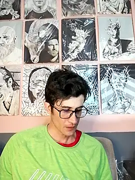 Snapshot of Loggan_donnelly chatting on January 12, 9:31 pm Loggan donnelly online show from January 12, 9:31 pm