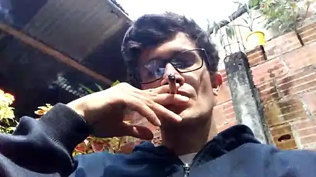 Snapshot of Loggan_donnelly chatting on February 9, 6:56 pm Loggan donnelly online show from February 9, 6:56 pm