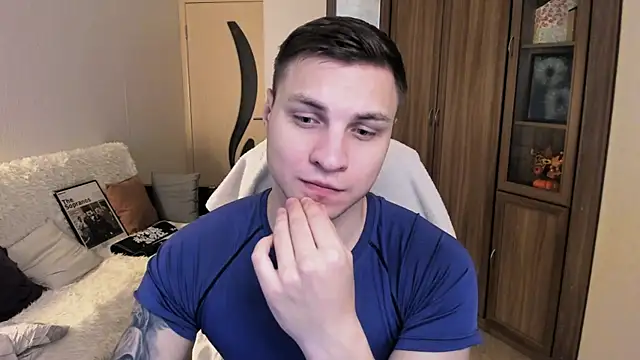 handsome guy01 online show from September 28, 7:36 am