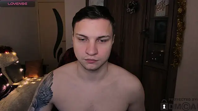 handsome guy01 online show from November 30, 3:32 am