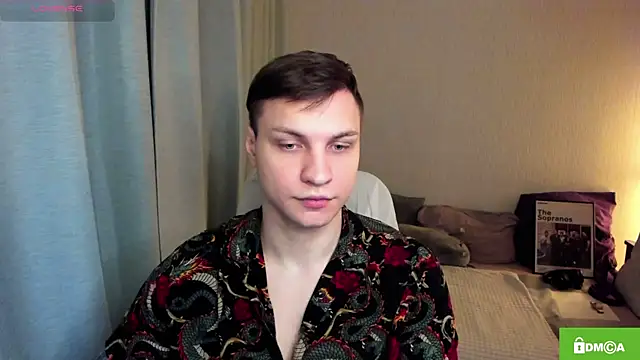 handsome guy01 online show from May 16, 7:56 pm