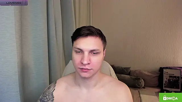 handsome guy01 online show from June 9, 10:10 pm