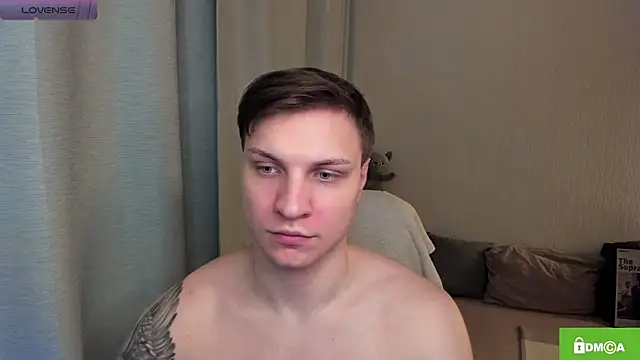 handsome guy01 online show from June 16, 12:24 am