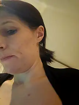 Lenchen  online show from January 19, 8:09 pm