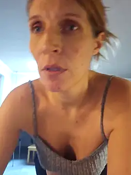 Lenchen  online show from November 12, 8:41 pm