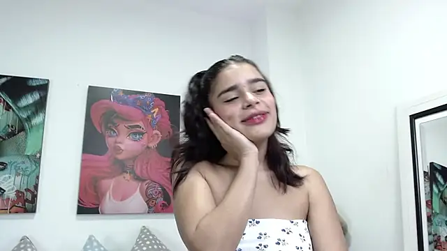 Snapshot of lissbrown chatting on February 3, 12:47 pm lissbrown online show from February 3, 12:47 pm