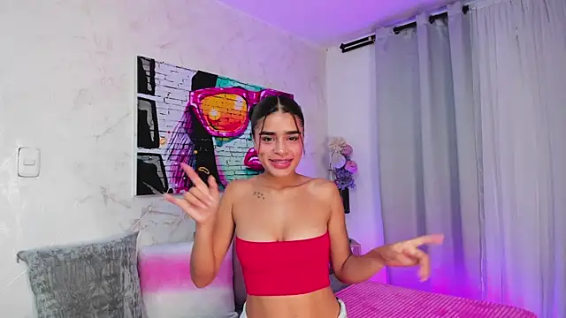 Snapshot of lissbrown chatting on February 14, 12:46 pm lissbrown online show from February 14, 12:46 pm