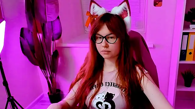 CarolGiggly online show from February 16, 12:18 am