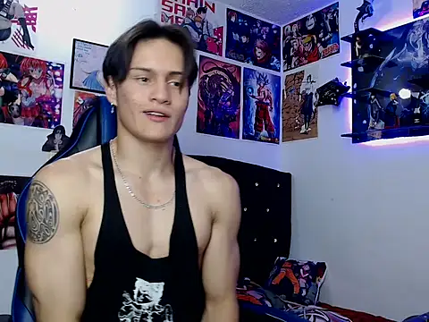 Snapshot of sr_jaeger chatting on December 5, 8:22 pm sr jaeger online show from December 5, 8:22 pm