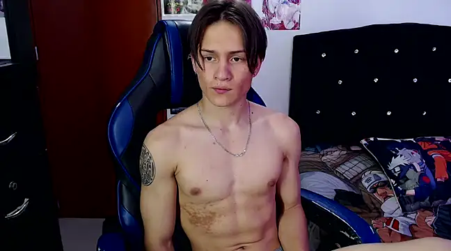 Snapshot of sr_jaeger chatting on February 8, 9:57 pm sr jaeger online show from February 8, 9:57 pm