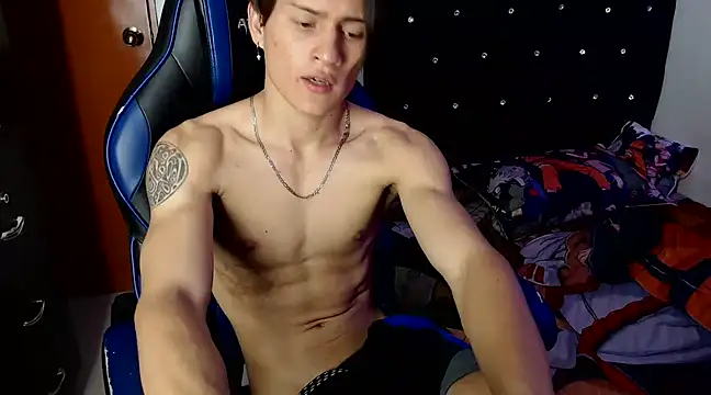 Snapshot of sr_jaeger chatting on March 5, 10:10 pm sr jaeger online show from March 5, 10:10 pm