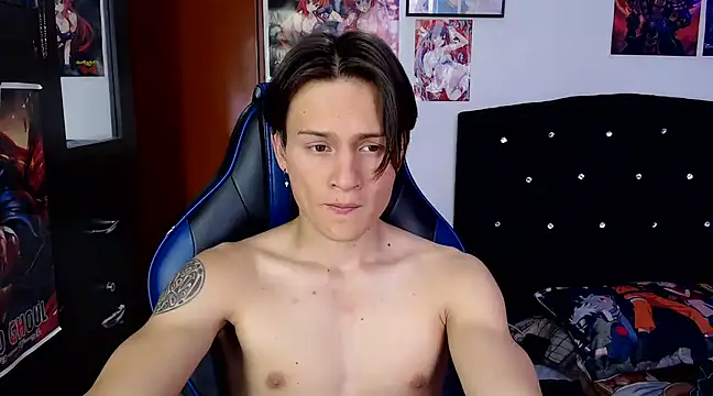 Snapshot of sr_jaeger chatting on March 9, 8:10 pm sr jaeger online show from March 9, 8:10 pm