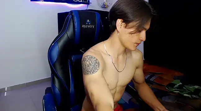 Snapshot of sr_jaeger chatting on March 15, 11:28 pm sr jaeger online show from March 15, 11:28 pm