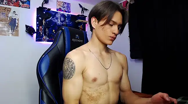 Snapshot of sr_jaeger chatting on March 19, 8:11 pm sr jaeger online show from March 19, 8:11 pm