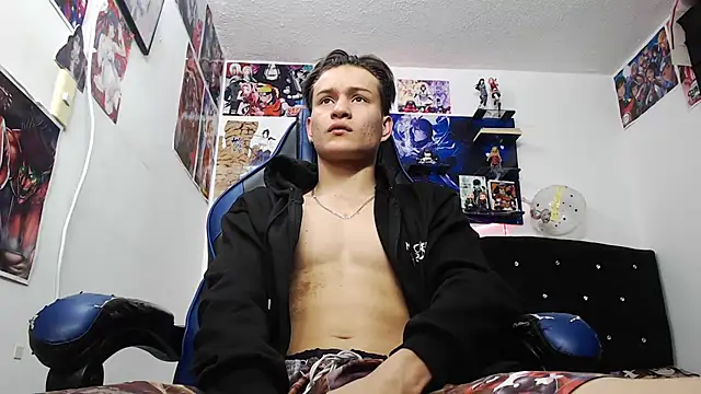 Snapshot of sr_jaeger chatting on October 1, 12:11 pm sr jaeger online show from October 1, 12:11 pm