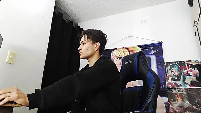 Snapshot of sr_jaeger chatting on November 7, 12:49 pm sr jaeger online show from November 7, 12:49 pm