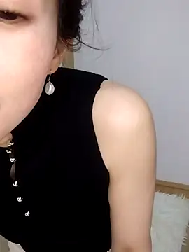 Hana-tan online show from July 12, 6:26 am