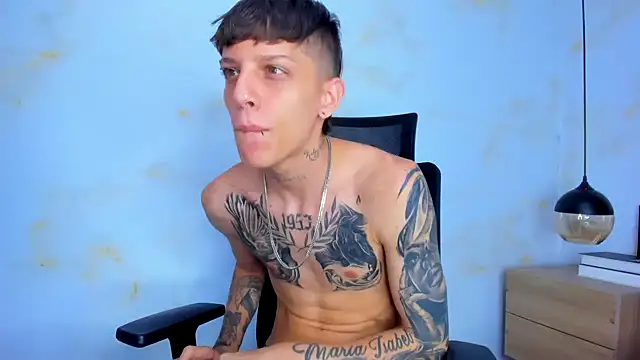 Snapshot of Adam_hard_ chatting on January 21, 10:30 pm Adam hard online show from January 21, 10:30 pm