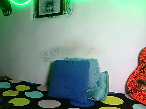 Snapshot of 628-andrew chatting on October 27, 1:59 pm 628-andrew online show from October 27, 1:59 pm