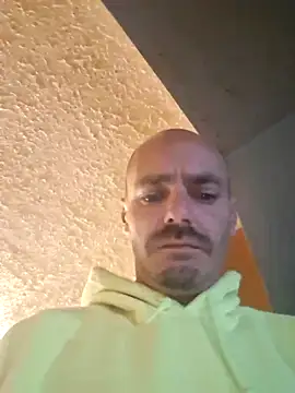 Snapshot of kjs_daddy123 chatting on June 26, 10:14 pm kjs daddy123 online show from June 26, 10:14 pm
