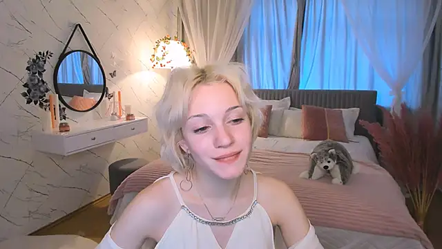 VelvetVixen155 online show from December 6, 6:37 am