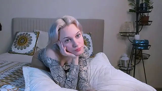 VelvetVixen155 online show from February 21, 4:40 am