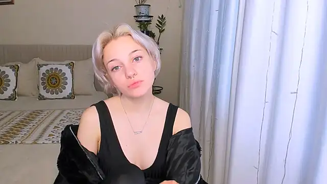 VelvetVixen155 online show from February 23, 4:07 am