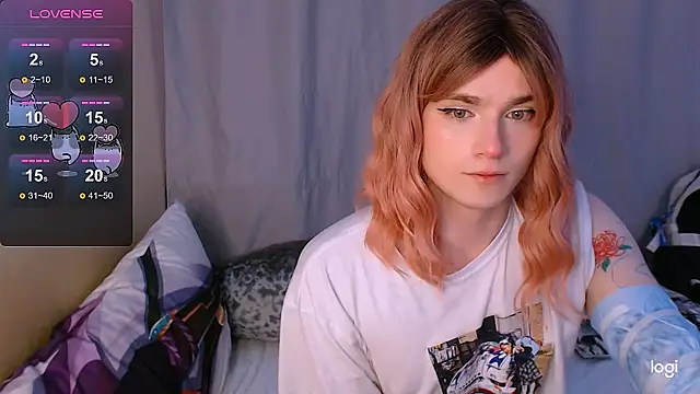 Snapshot of Alice_Hells chatting on January 19, 9:22 am Alice Hells online show from January 19, 9:22 am