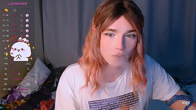 Snapshot of Alice_Hells chatting on January 27, 4:09 am Alice Hells online show from January 27, 4:09 am