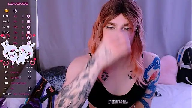 Snapshot of Alice_Hells chatting on February 21, 8:07 am Alice Hells online show from February 21, 8:07 am