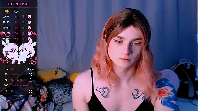 Snapshot of Alice_Hells chatting on September 25, 4:05 am Alice Hells online show from September 25, 4:05 am