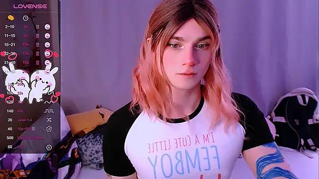 Snapshot of Alice_Hells chatting on November 13, 7:29 am Alice Hells online show from November 13, 7:29 am