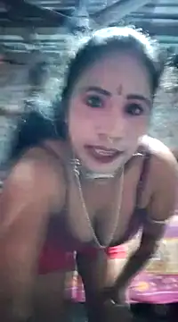 Snapshot of Hotty-dola chatting on December 23, 10:10 am Hotty-dola online show from December 23, 10:10 am