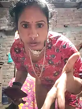 Snapshot of Hotty-dola chatting on December 27, 4:10 pm Hotty-dola online show from December 27, 4:10 pm