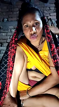 Snapshot of Hotty-dola chatting on January 21, 4:05 pm Hotty-dola online show from January 21, 4:05 pm