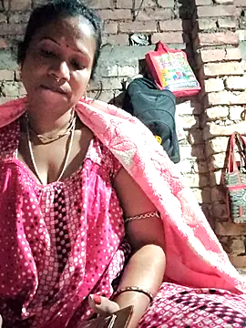 Snapshot of Hotty-dola chatting on February 8, 2:38 pm Hotty-dola online show from February 8, 2:38 pm