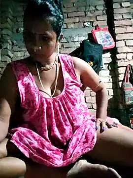 Snapshot of Hotty-dola chatting on February 17, 4:48 pm Hotty-dola online show from February 17, 4:48 pm