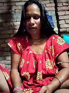Snapshot of Hotty-dola chatting on October 5, 7:01 pm Hotty-dola online show from October 5, 7:01 pm