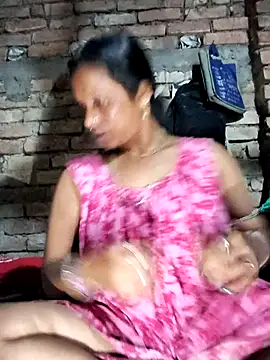 Snapshot of Hotty-dola chatting on October 8, 7:33 pm Hotty-dola online show from October 8, 7:33 pm