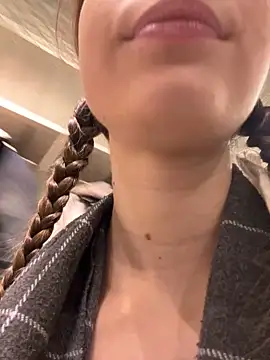 Snapshot of Lia__Love chatting on January 6, 1:08 pm Lia Love online show from January 6, 1:08 pm