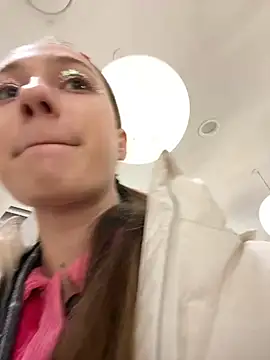 Snapshot of Lia__Love chatting on February 13, 1:15 pm Lia Love online show from February 13, 1:15 pm