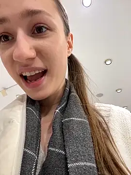 Snapshot of Lia__Love chatting on February 17, 1:10 pm Lia Love online show from February 17, 1:10 pm