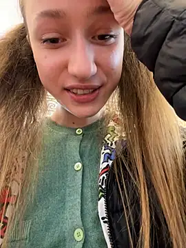 Snapshot of Lia__Love chatting on March 20, 12:11 pm Lia Love online show from March 20, 12:11 pm